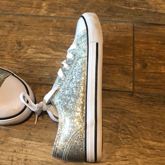 🌷3/$15 Girls US Sport sparkle shoes - Picture 3 of 3